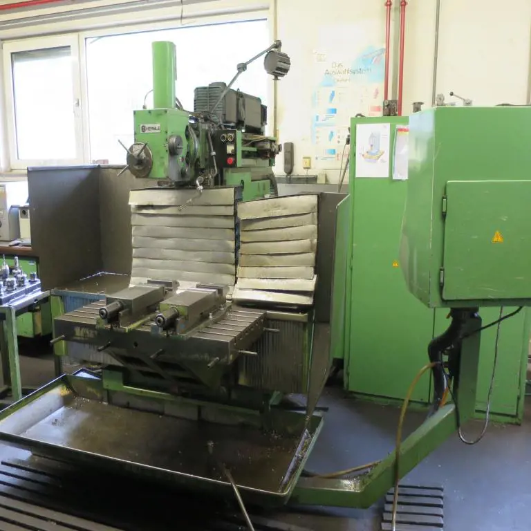 Frezarka uniwersalna Hermle UWF851