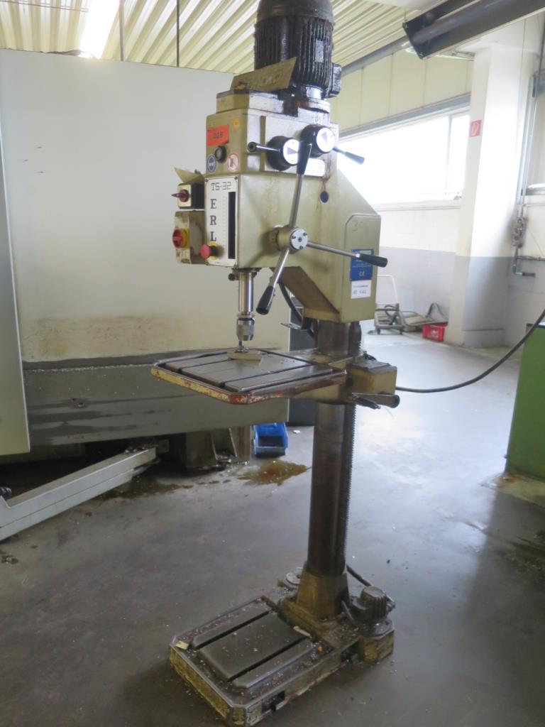 Rozsáhlý sortiment pil, soustruhů a frézek od známých výrobců.-1