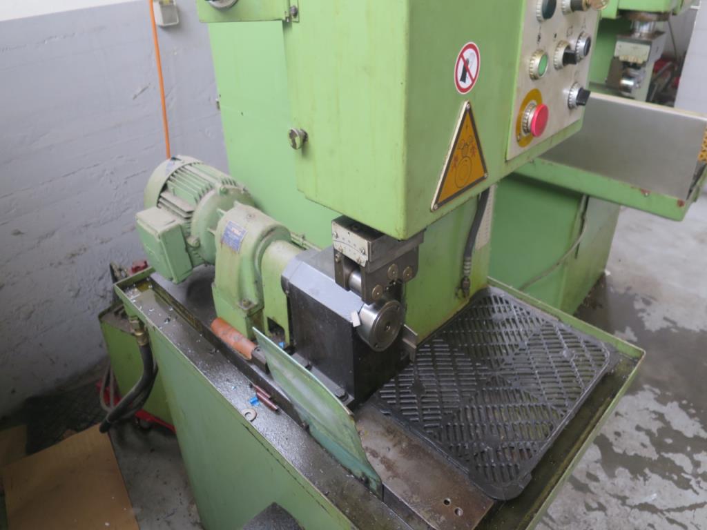 Amplia gama de sierras, tornos y fresadoras de fabricantes de renombre-4