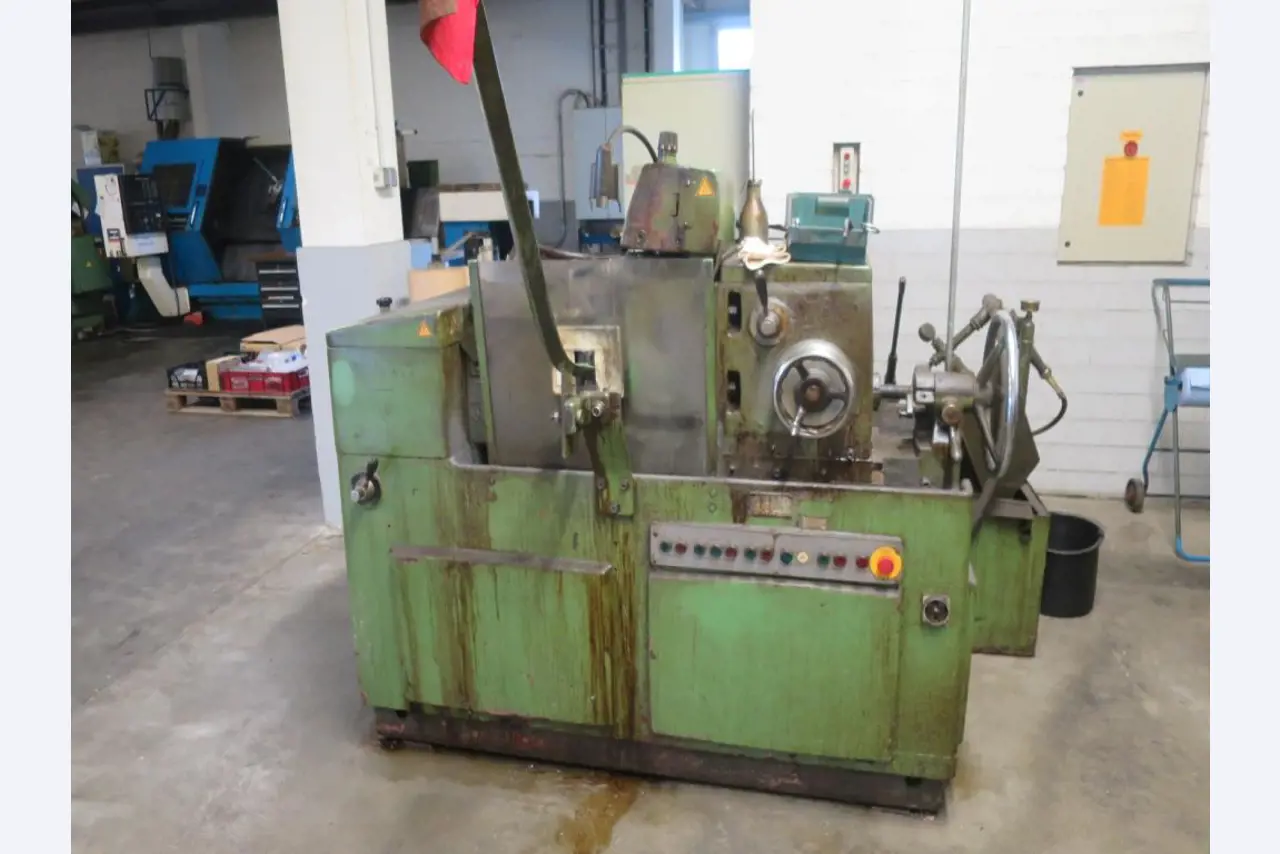 Extensive machine park of saws, lathes and milling machines from well-known manufacturers-2