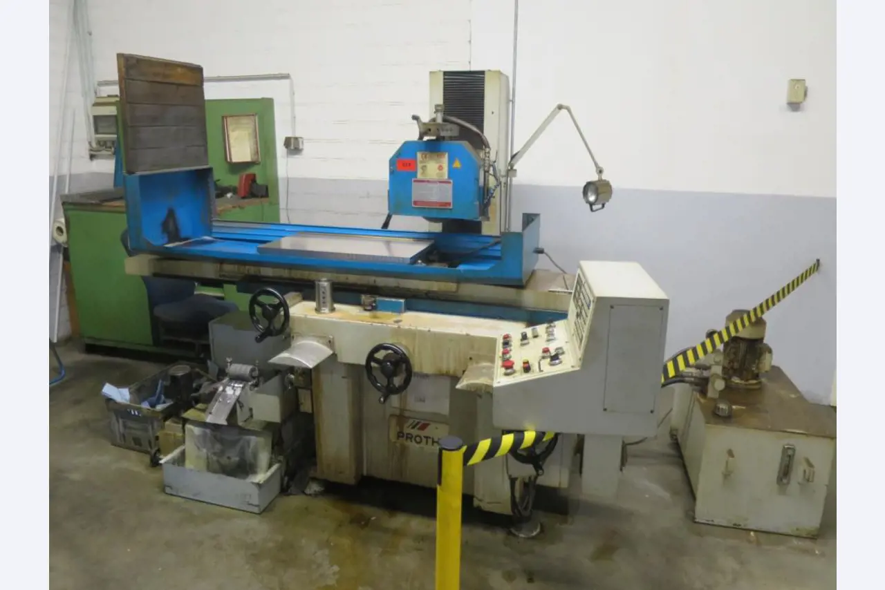 Uitgebreid assortiment zagen, draaibanken en freesmachines van bekende fabrikanten-1