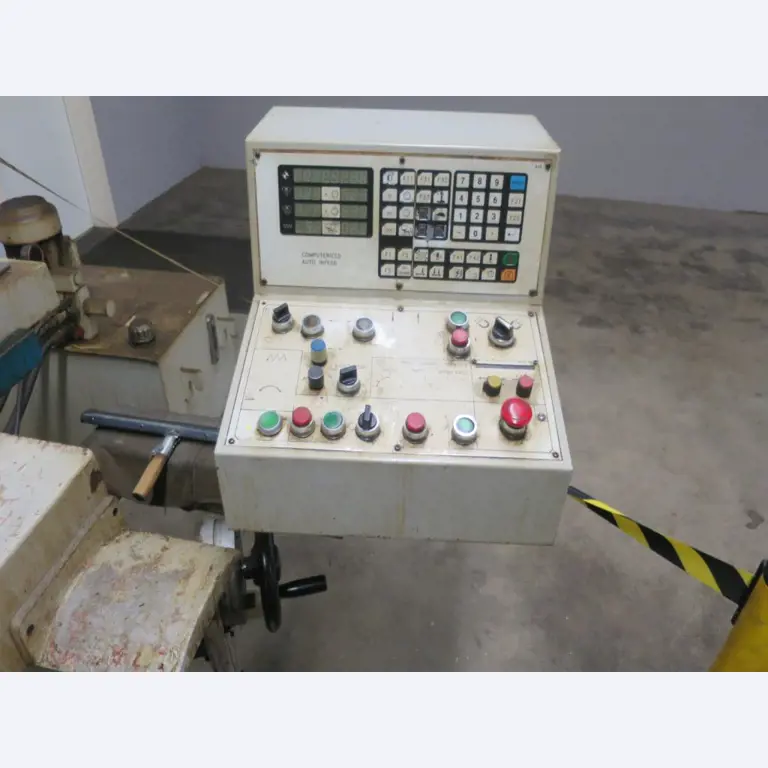 Uitgebreid assortiment zagen, draaibanken en freesmachines van bekende fabrikanten-2