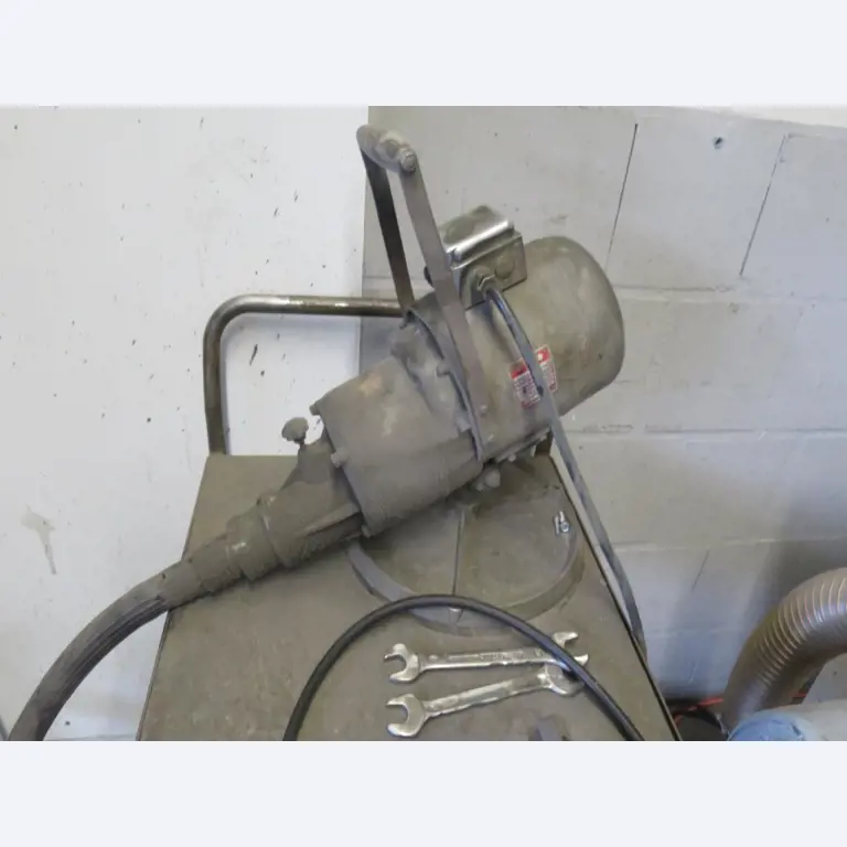 Extensive machine park of saws, lathes and milling machines from well-known manufacturers-3