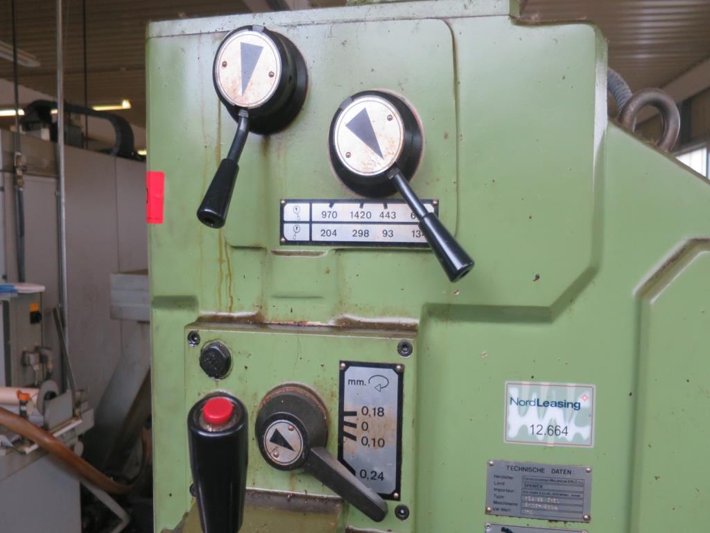 Vaste parc de machines de sciage, de tournage et de fraisage de fabricants renommés-2