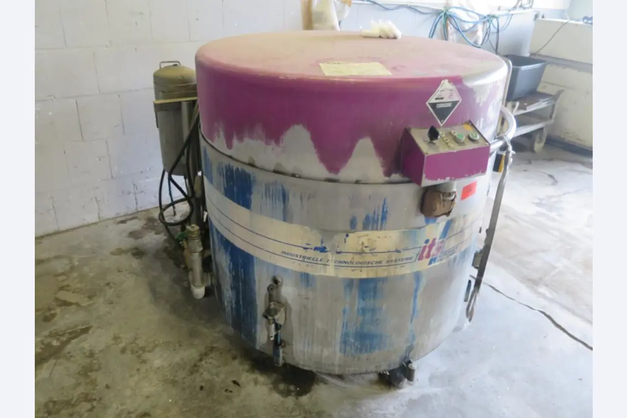 Umfangreicher Maschinenpark an Sägen, Dreh- und Fräsmaschinen namhafter Hersteller-2