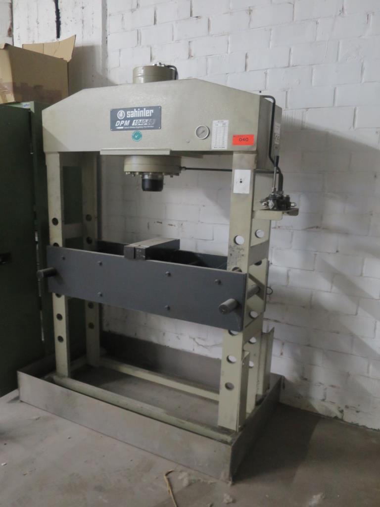 Extensive machine park of saws, lathes and milling machines from well-known manufacturers-2