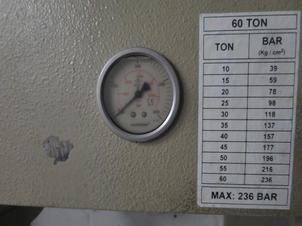 Extensive machine park of saws, lathes and milling machines from well-known manufacturers-3