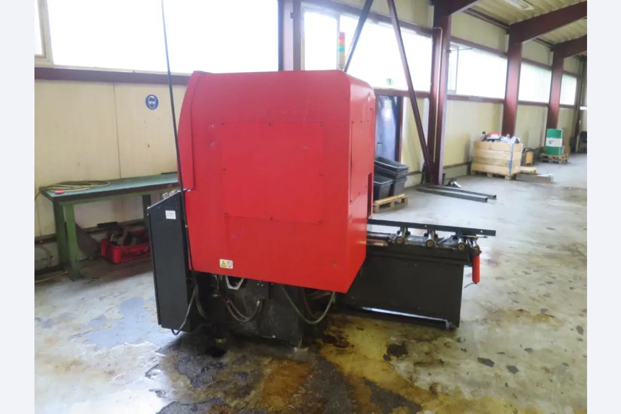 Extensive machine park of saws, lathes and milling machines from well-known manufacturers-2