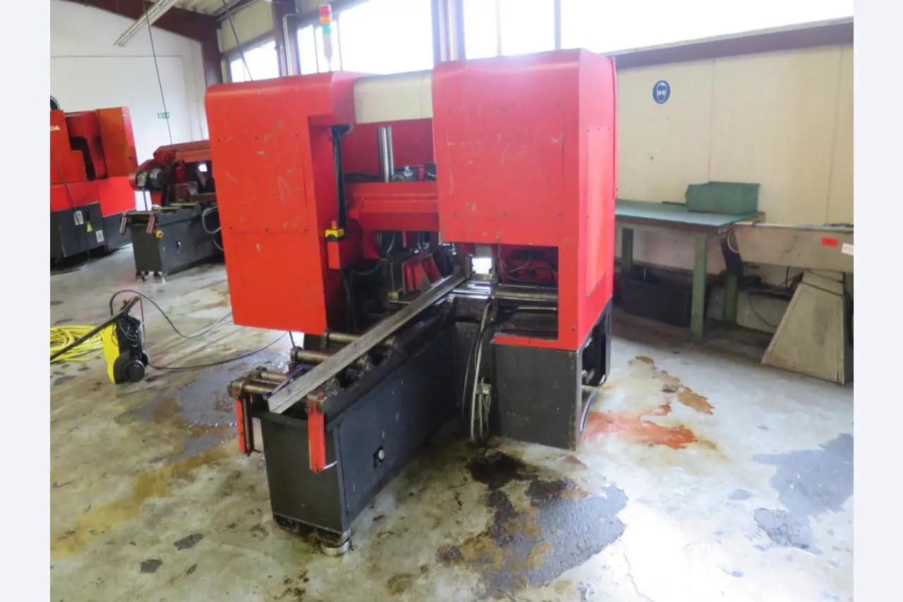 Extensive machine park of saws, lathes and milling machines from well-known manufacturers-3