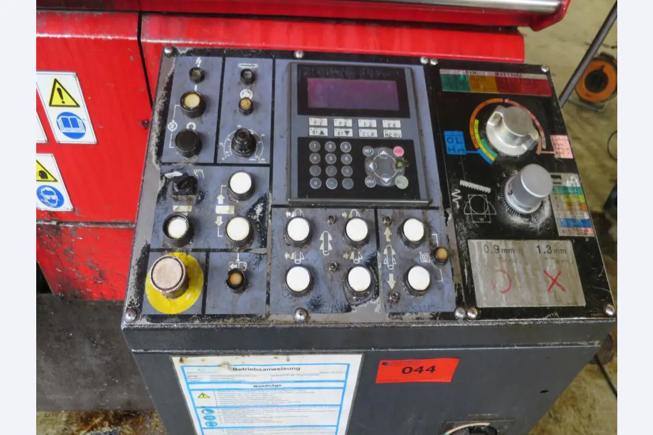 Extensive machine park of saws, lathes and milling machines from well-known manufacturers-4