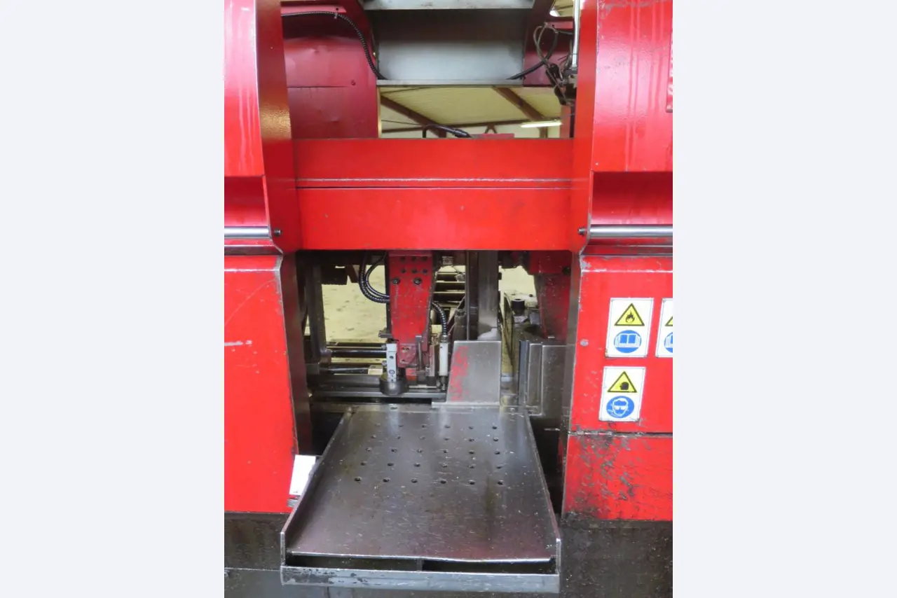 Extensive machine park of saws, lathes and milling machines from well-known manufacturers-5