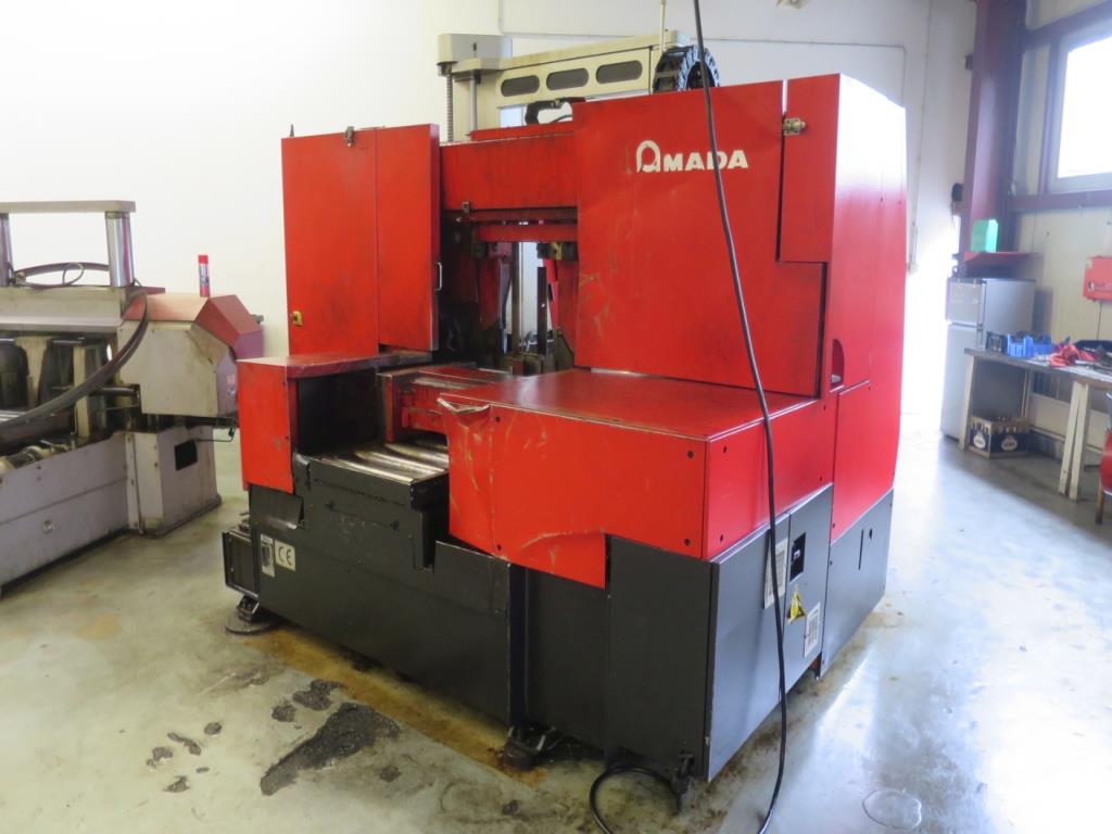 Vasta gama de serras, tornos e fresadoras de fabricantes de renome-4