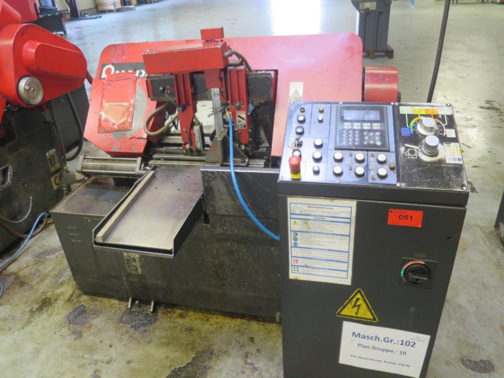 Amplia gama de sierras, tornos y fresadoras de fabricantes de renombre-2