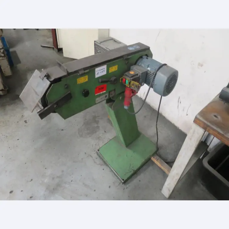 Vasta gama de serras, tornos e fresadoras de fabricantes de renome-1