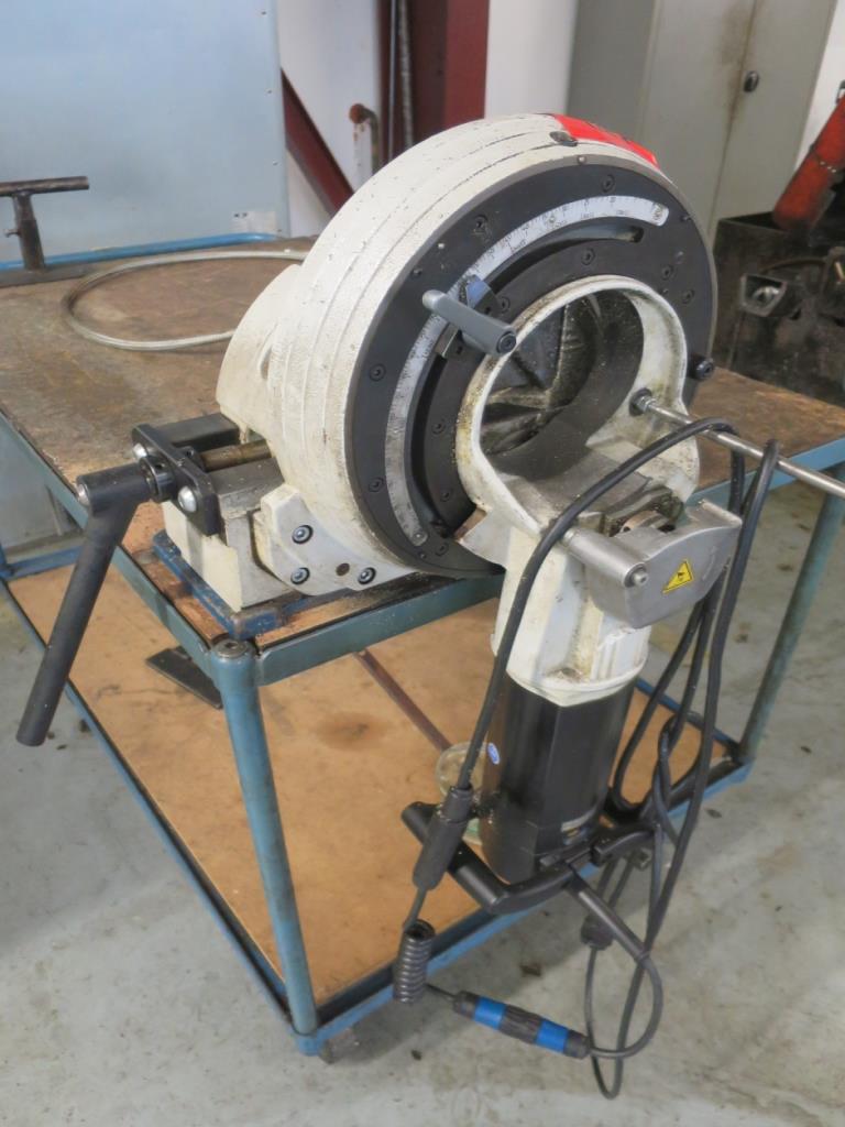 Amplia gama de sierras, tornos y fresadoras de fabricantes de renombre-2