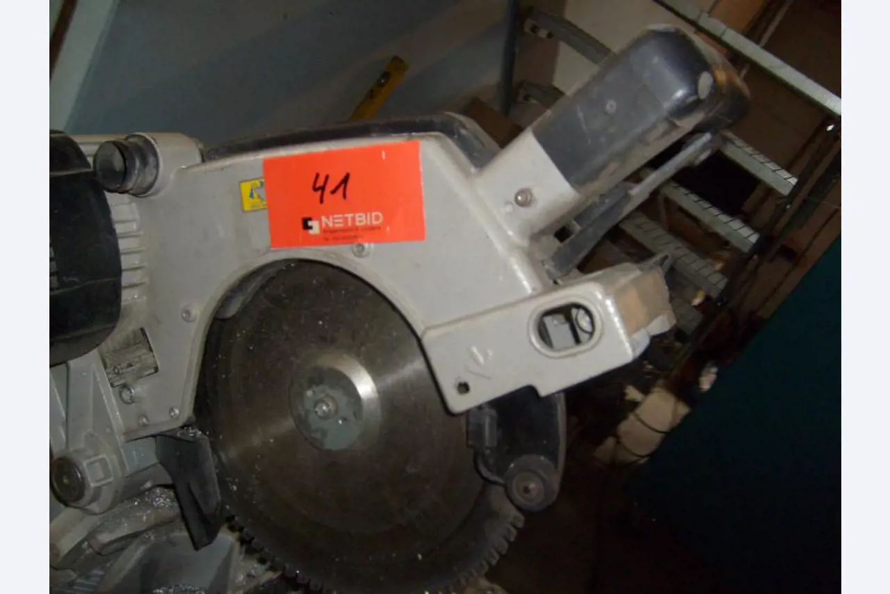 diverse gepflegte Maschinen für den Fenster-/ <br>Aluminium- und Stahlbau sowie weitere <br>gepflegte Metallbearbeitungsmaschinen, <br>Werkstatteinrichtung, u.v.a.m.-3