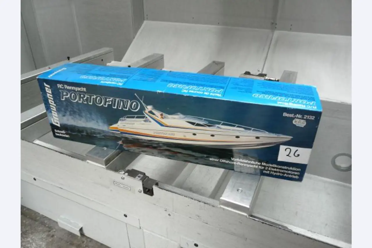 Graupner GmbH & Co. KG-1