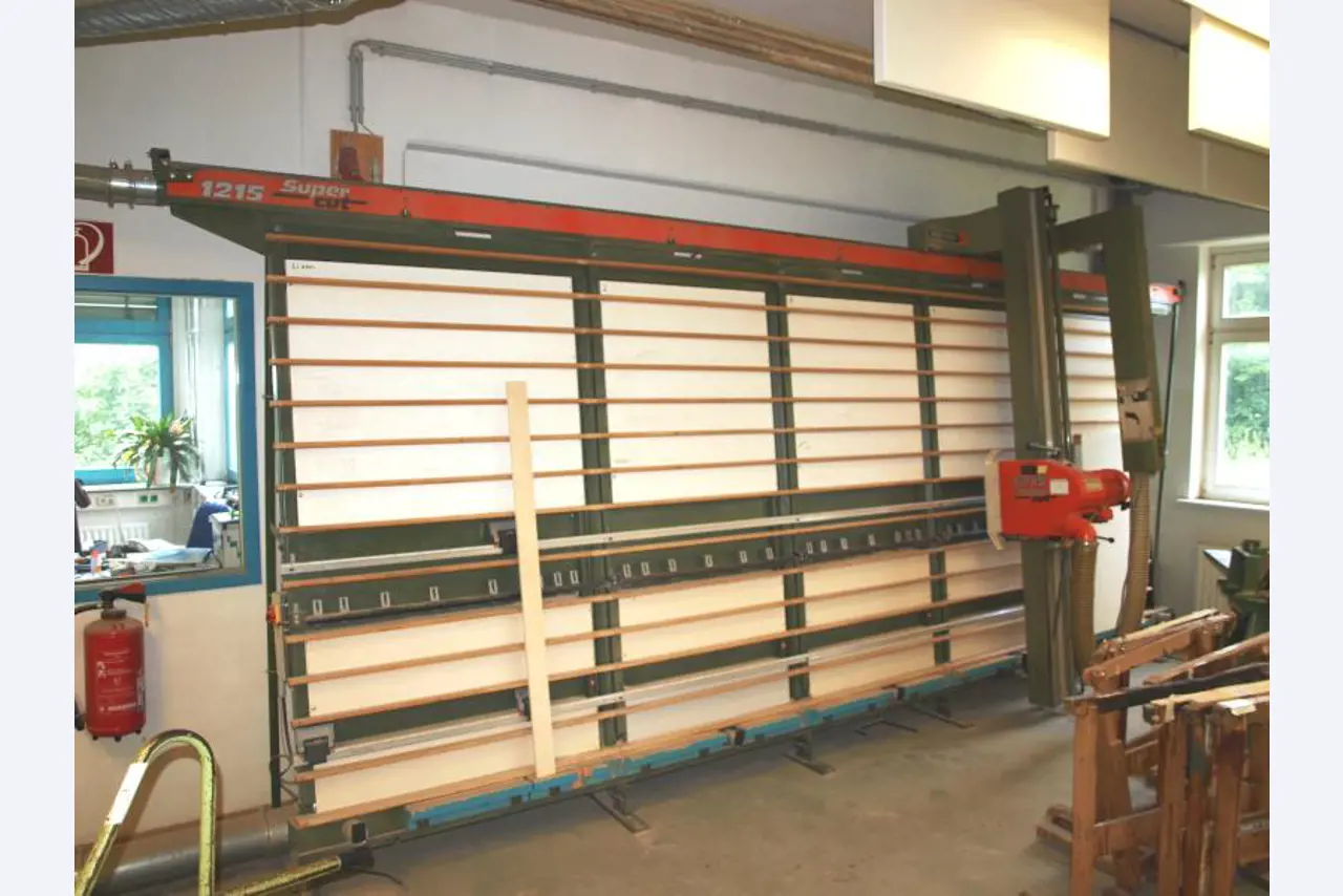 Beschäftigung + Bildung e.V.-1