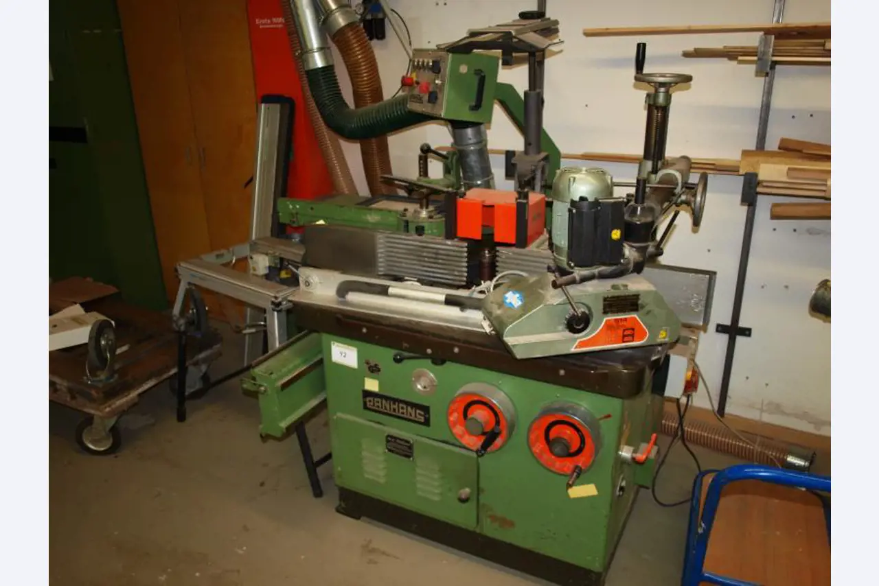 Beschäftigung + Bildung e.V.-1