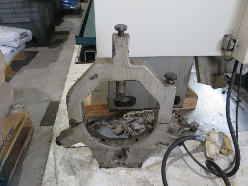 well-maintained CNC lathe-17