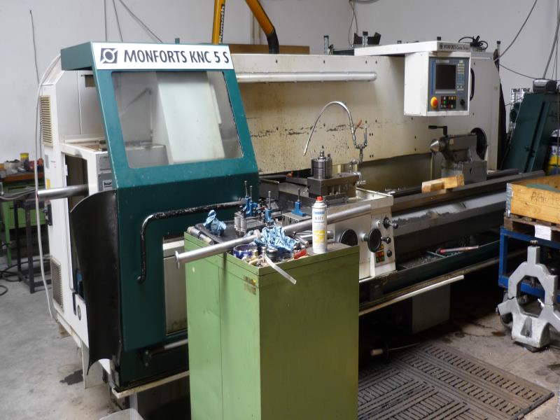 well-maintained CNC lathe-1