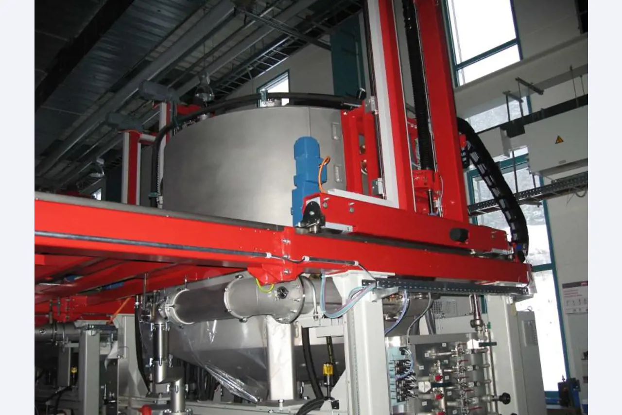 Machines photovoltaïques<br>d'un fabricant de panneaux photovoltaïques renommé <br>(prix sur demande)
-2