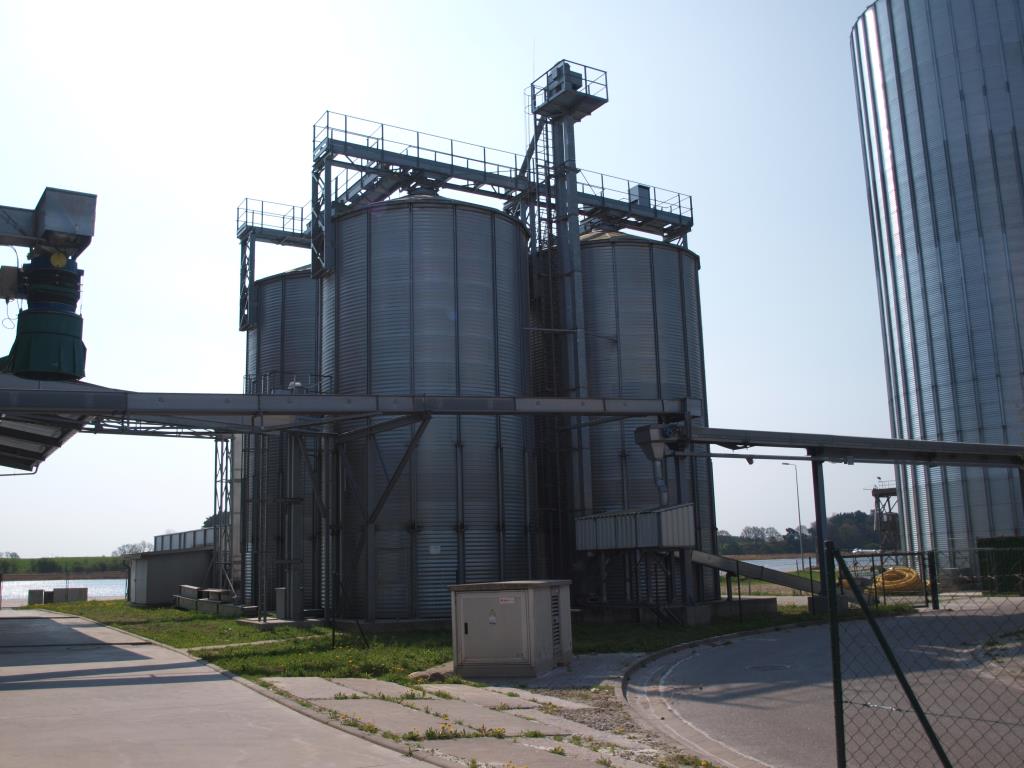 Machinery + Property of Ölmühle Wolgast-1