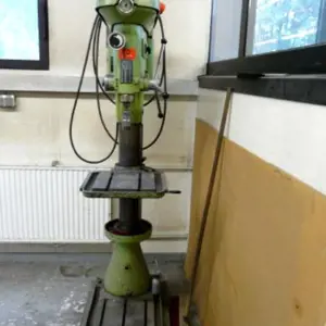 Säulenbohrmaschine Flott 23 ST