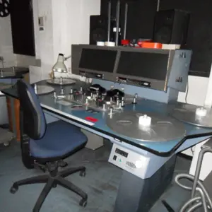 2 testing tables Steenbeck