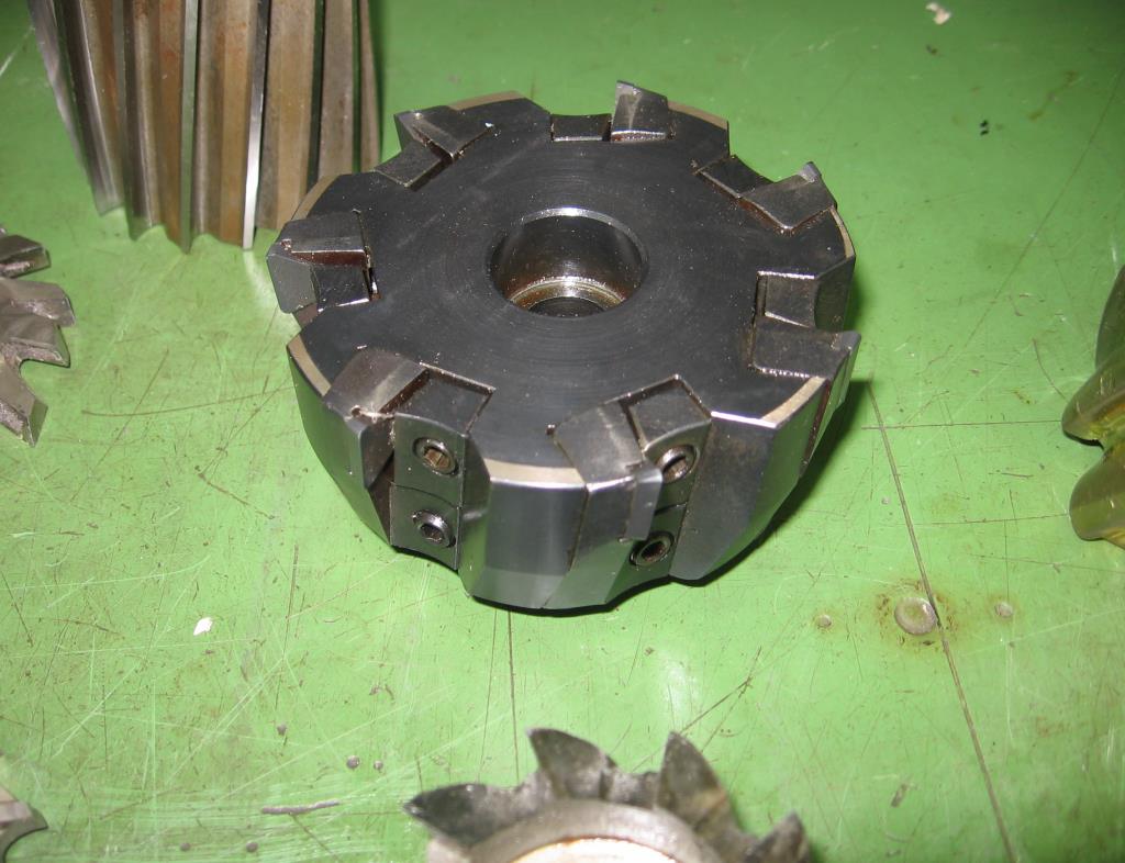 Različna laboratorijska oprema in mobilni regalni sistem-11