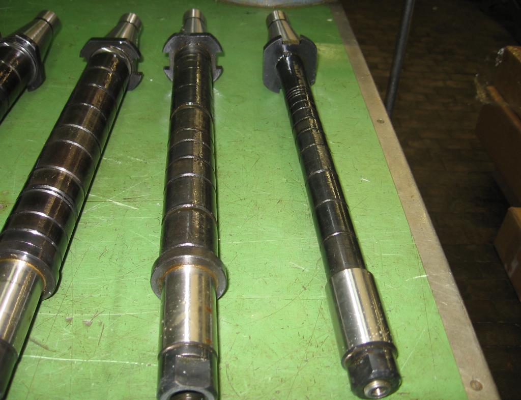 Različna laboratorijska oprema in mobilni regalni sistem-16