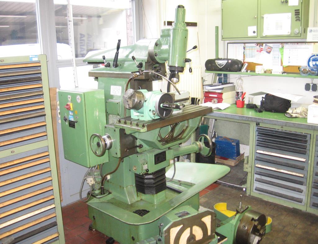 Različna laboratorijska oprema in mobilni regalni sistem-1