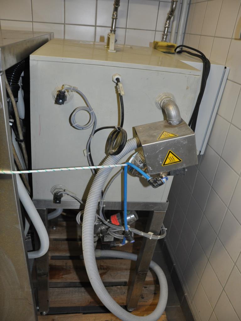 Diverses techniques de laboratoire ainsi qu'une installation de rayonnages mobiles-3