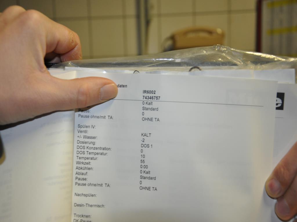 Diverses techniques de laboratoire ainsi qu'une installation de rayonnages mobiles-5