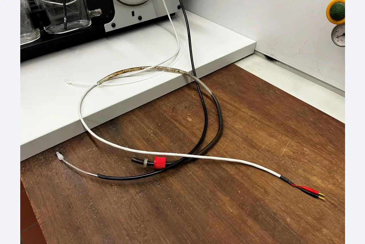 Diverse Labortechnik sowie eine Fahrregalanlage-3