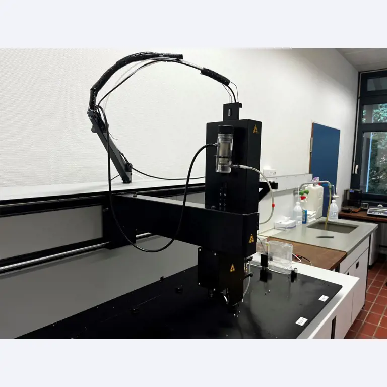 Diverse Labortechnik sowie eine Fahrregalanlage-4