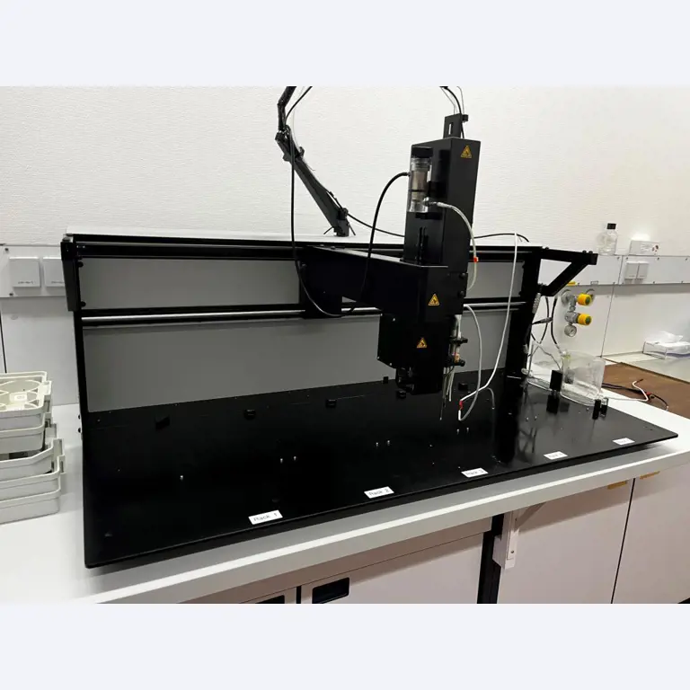 Diverse Labortechnik sowie eine Fahrregalanlage-5