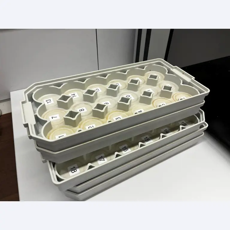 Diverse Labortechnik sowie eine Fahrregalanlage-9