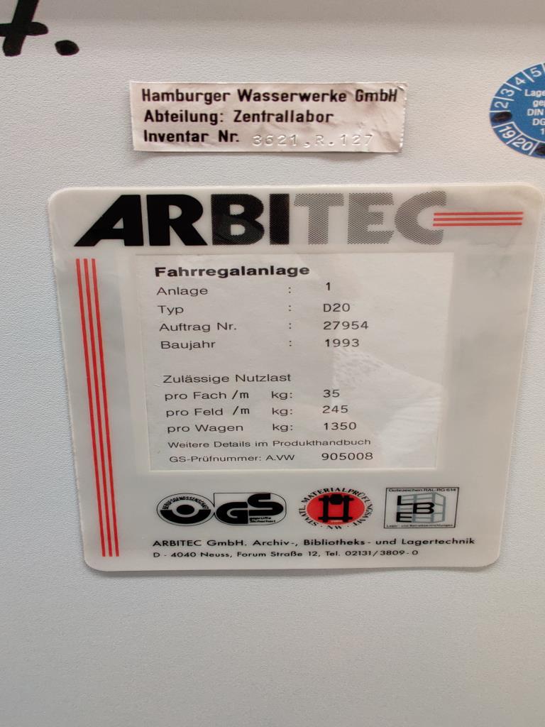 Različna laboratorijska oprema in mobilni regalni sistem-5