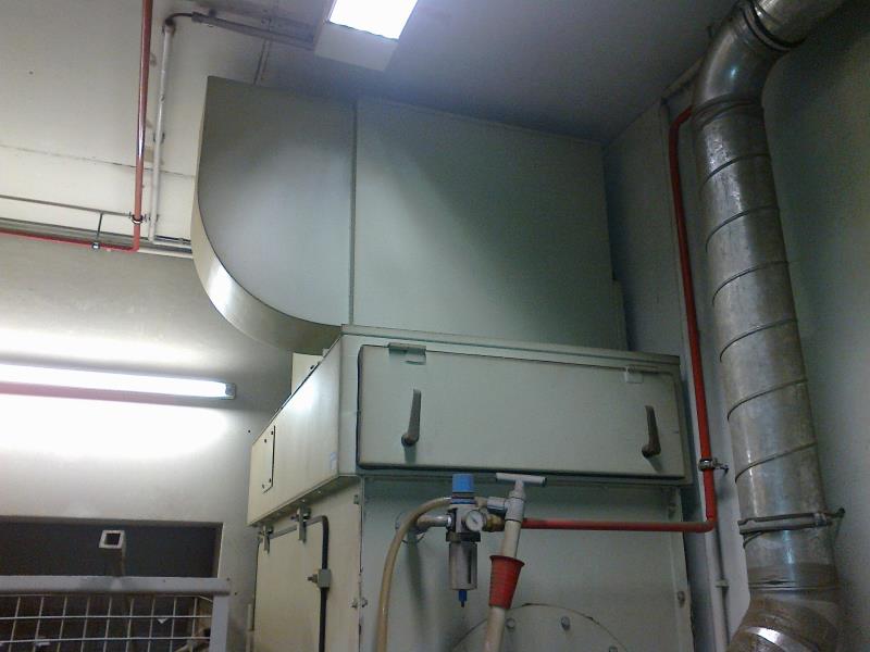 Različna laboratorijska oprema in mobilni regalni sistem-4