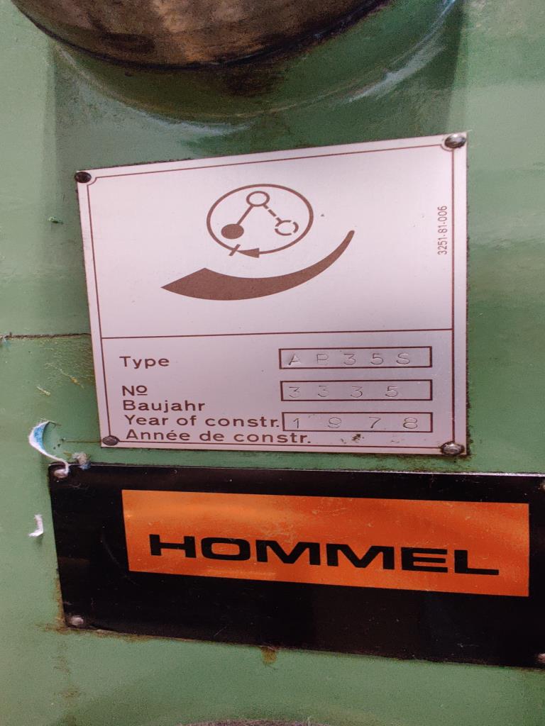 Različna laboratorijska oprema in mobilni regalni sistem-7