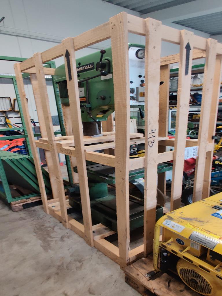 Različna laboratorijska oprema in mobilni regalni sistem-9