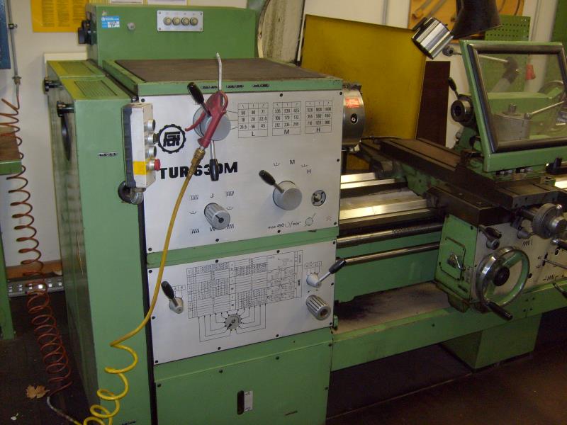 Laboratory technology and a mobile racking system-2