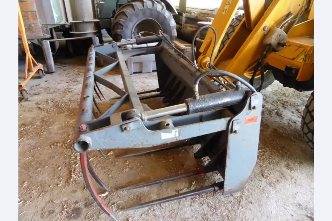 Lamborghini-4-wheel-tractor-1