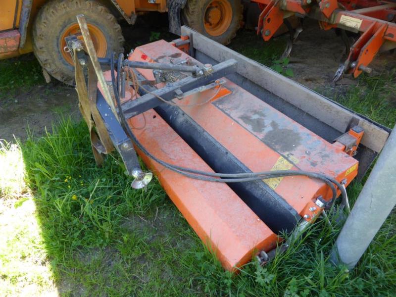 Lamborghini-4-wheel-tractor-2