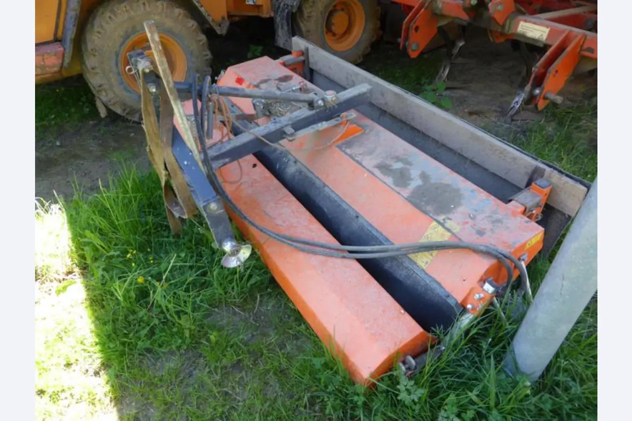 Lamborghini-Allradschlepper-2
