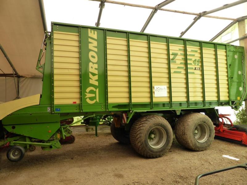 Trator Lamborghini com tração integral-2