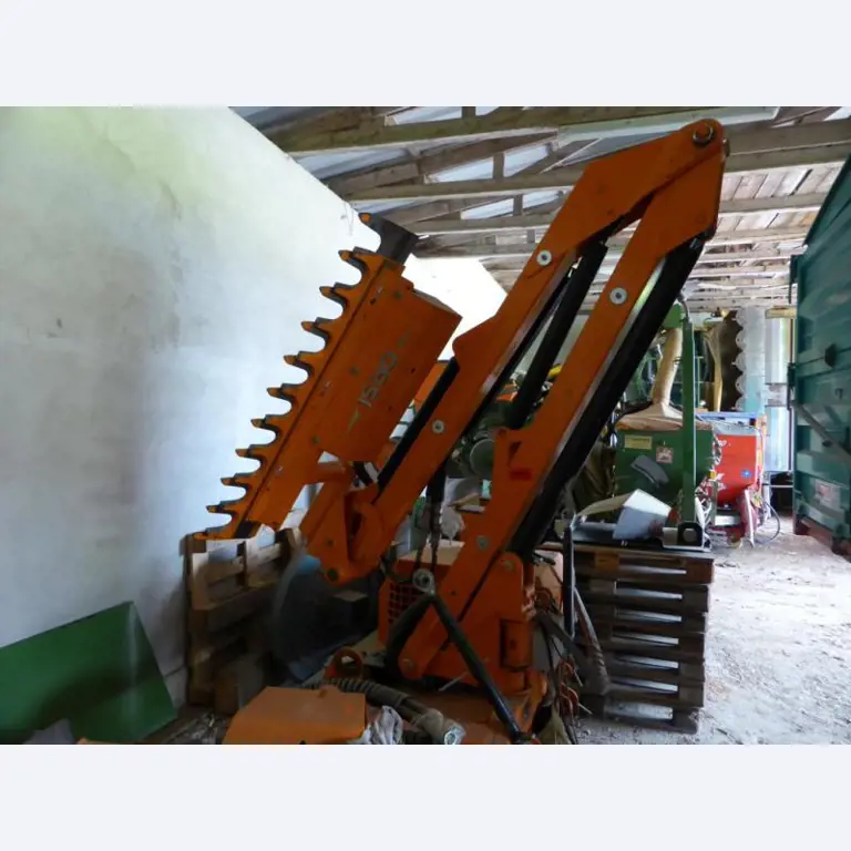 Lamborghini-4-wheel-tractor-2