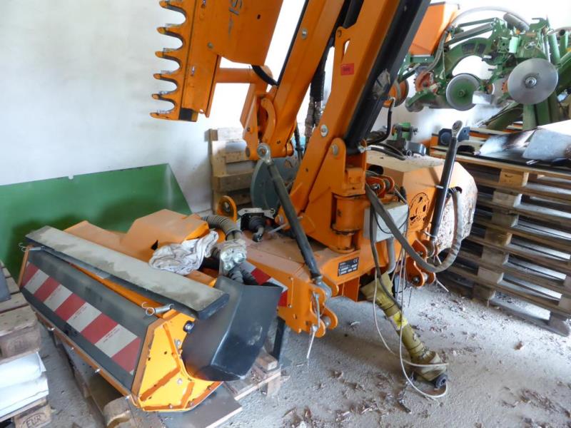 Lamborghini-4-wheel-tractor-3