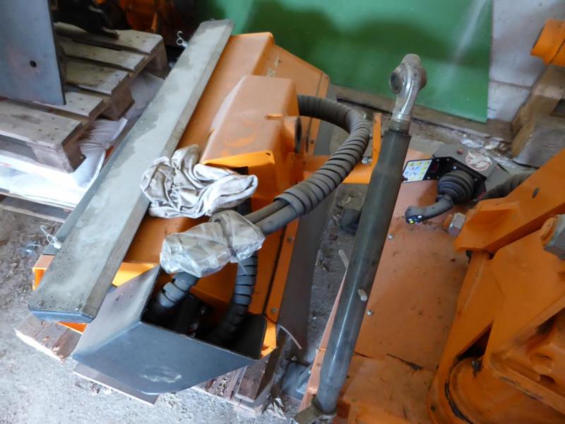 Lamborghini-4-wheel-tractor-5